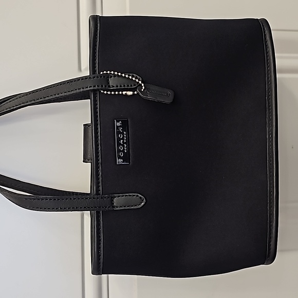 Coach Handbags - Coach mini